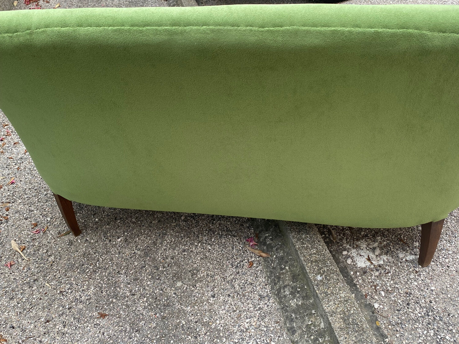 Green velvet toad sofa