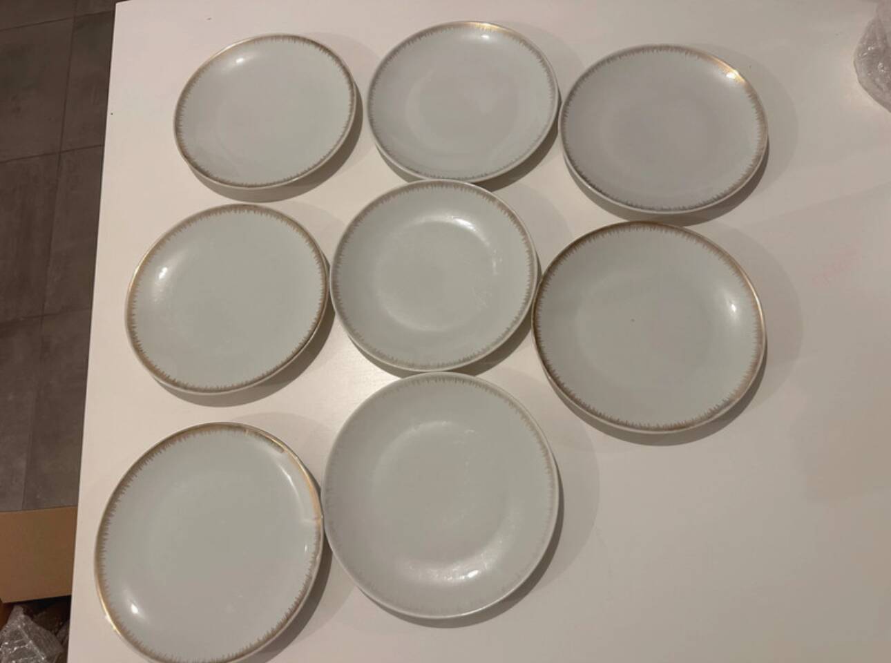 Set of 8 white and gold porcelain plates - Winterling Markenle