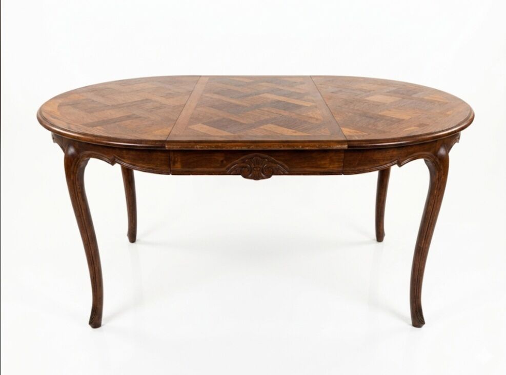 Extendable table in Louis XV style in oak (2 extensions)