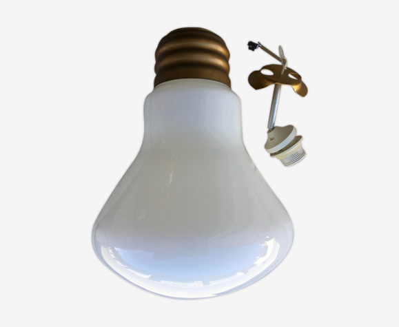 Suspension ampoule en verre