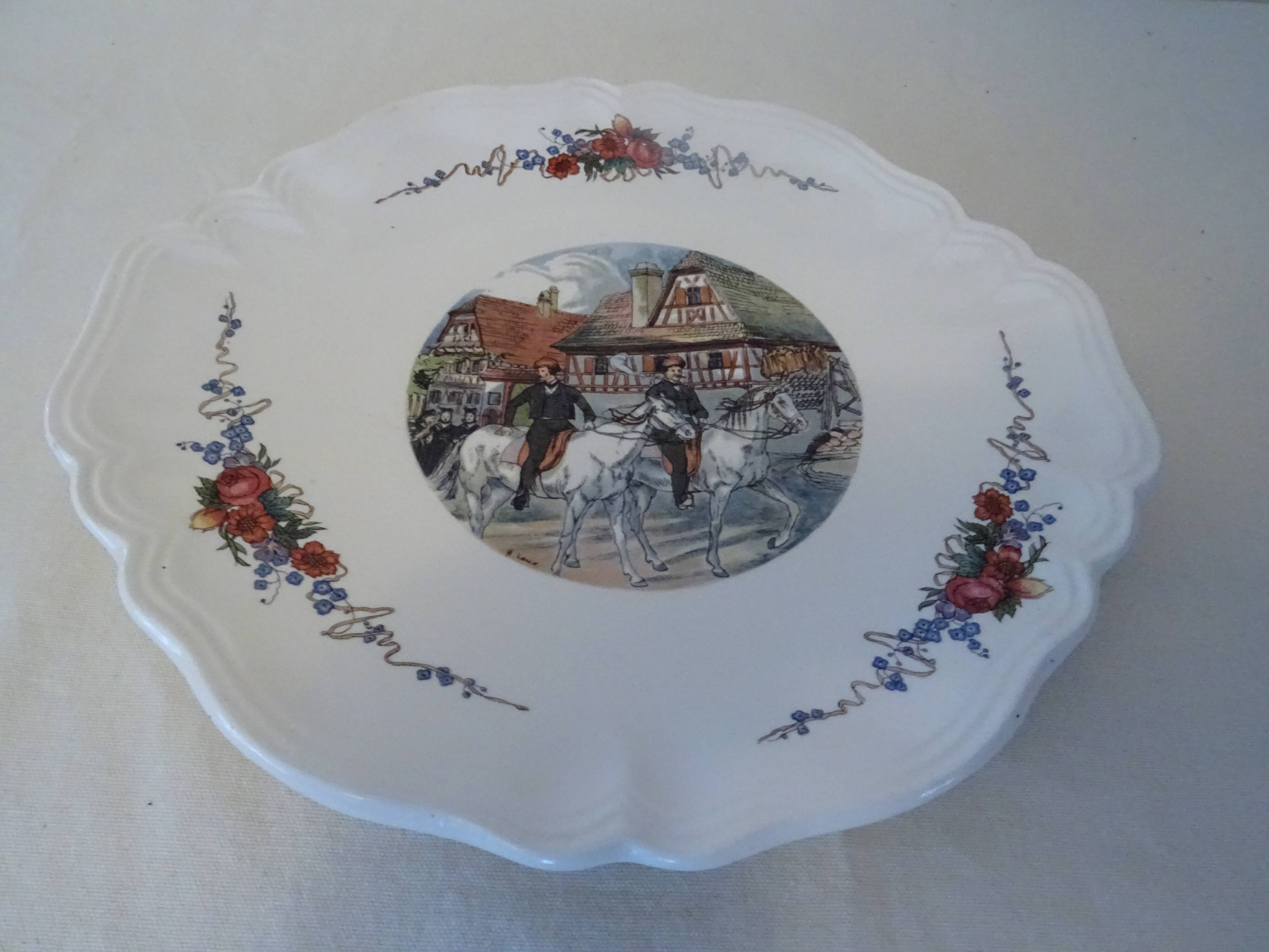 Dish Sarreguemines Obernai H. Loux Alsace faience