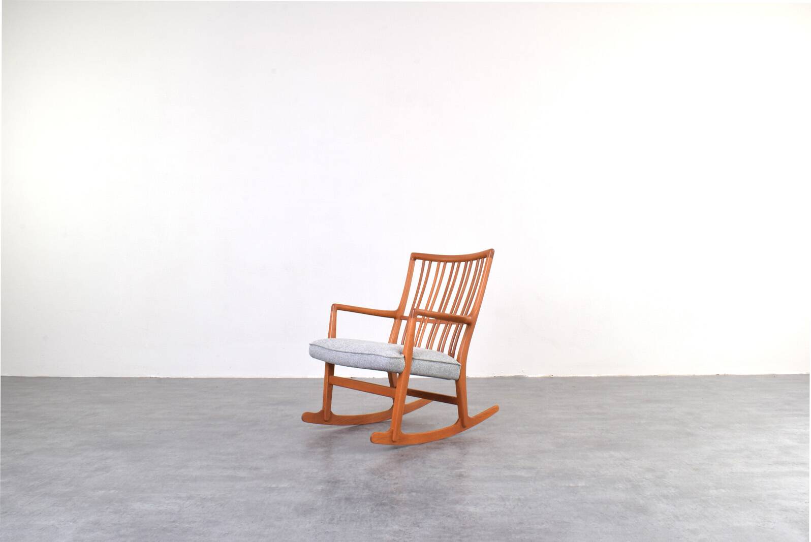 Oak ML33 Rocking Chair by Hans J. Wegner for A/S Mikael Laursen, 1950s