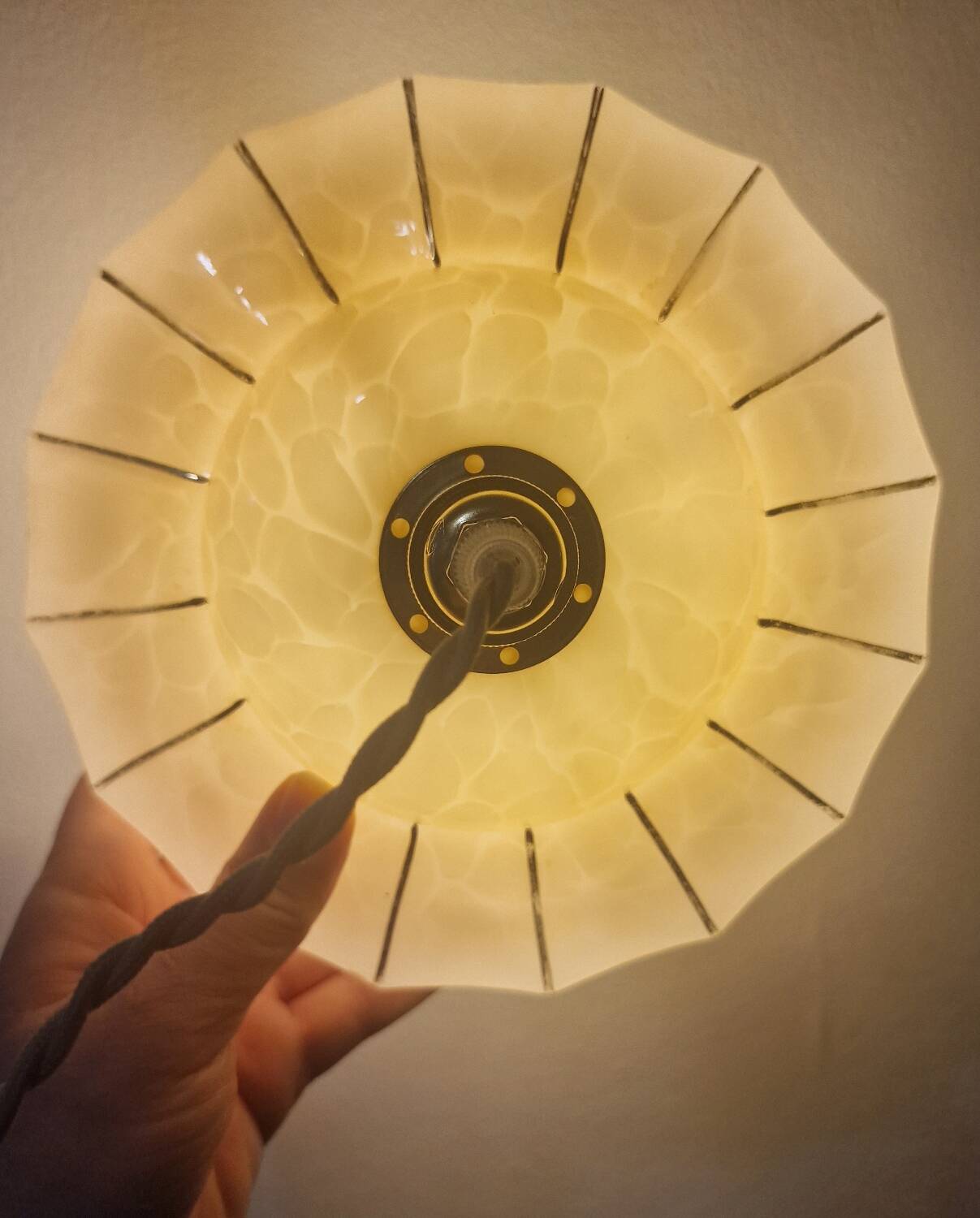 Marbled pink Art Deco glass pendant light