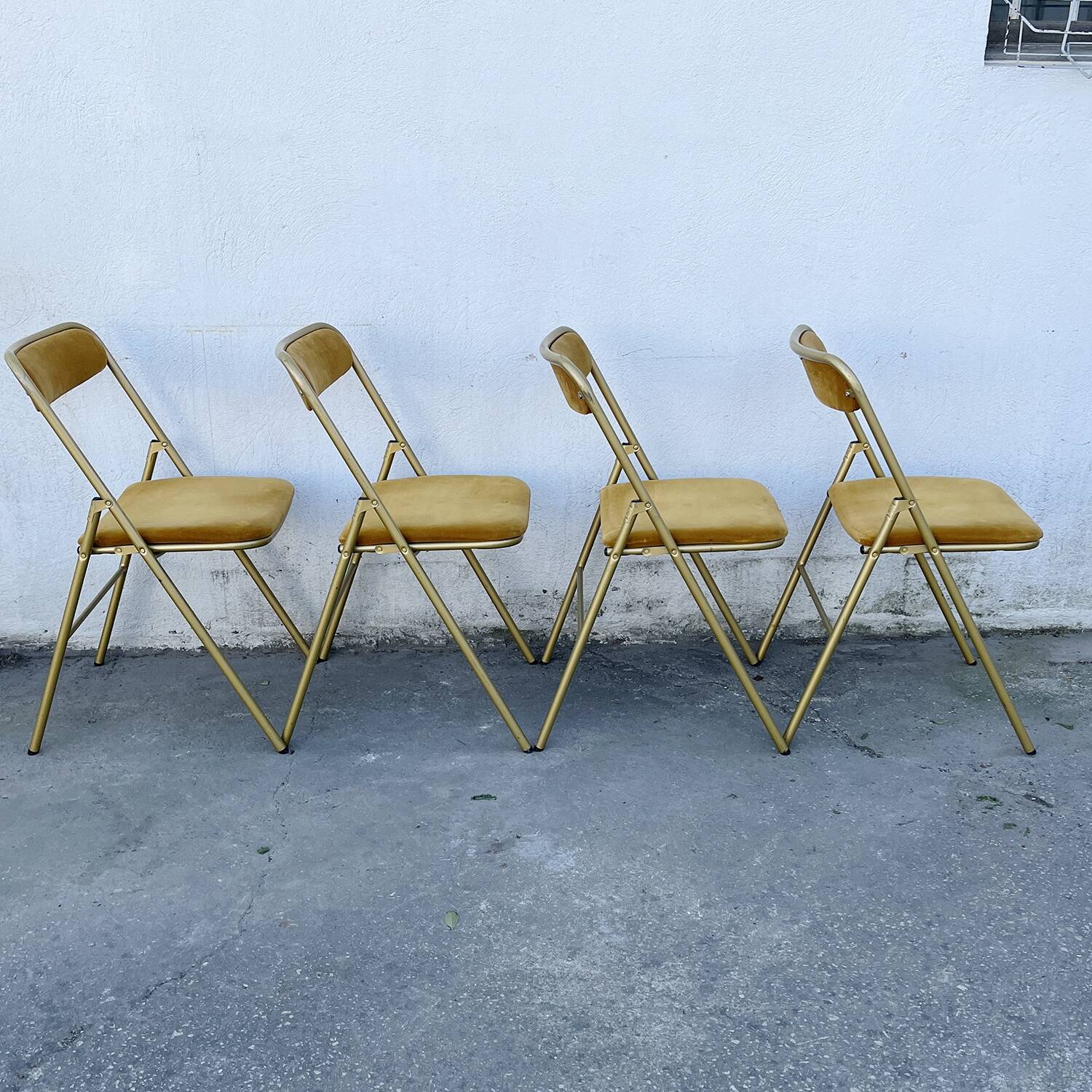 Set of 4 folding velvet chairs, Souvignet brand