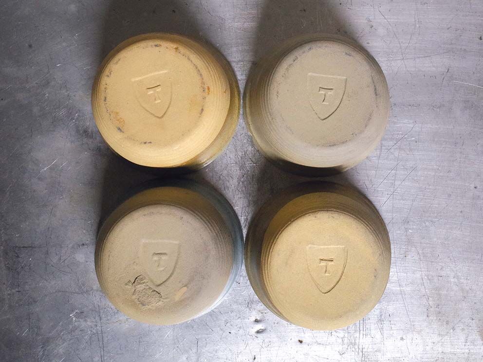 Set of 4 ramekins in semi-glazed sandstone, signed