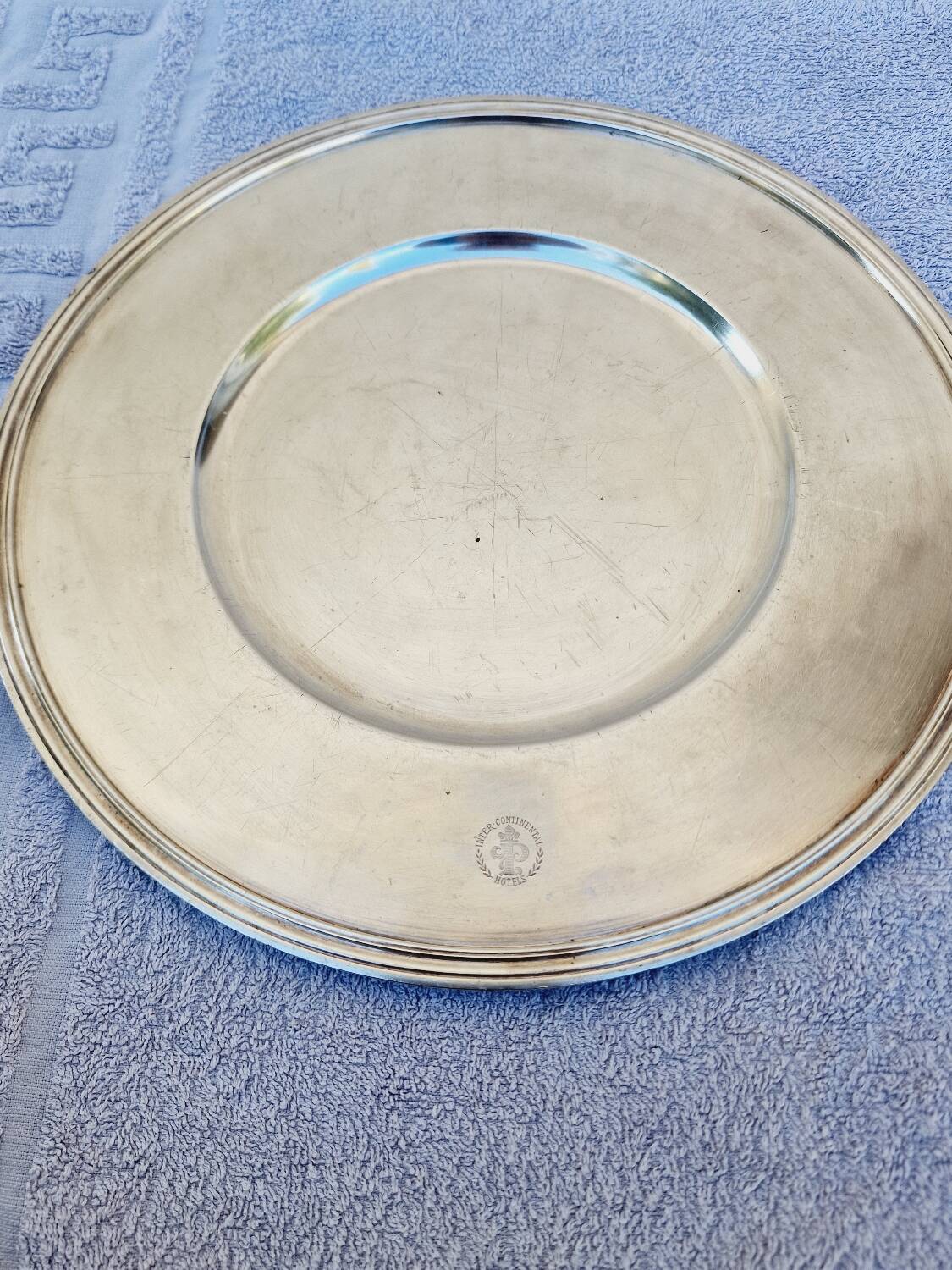 Christofle round tray in silver metal