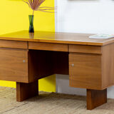 Vintage Scandinavian Office – 135 cm