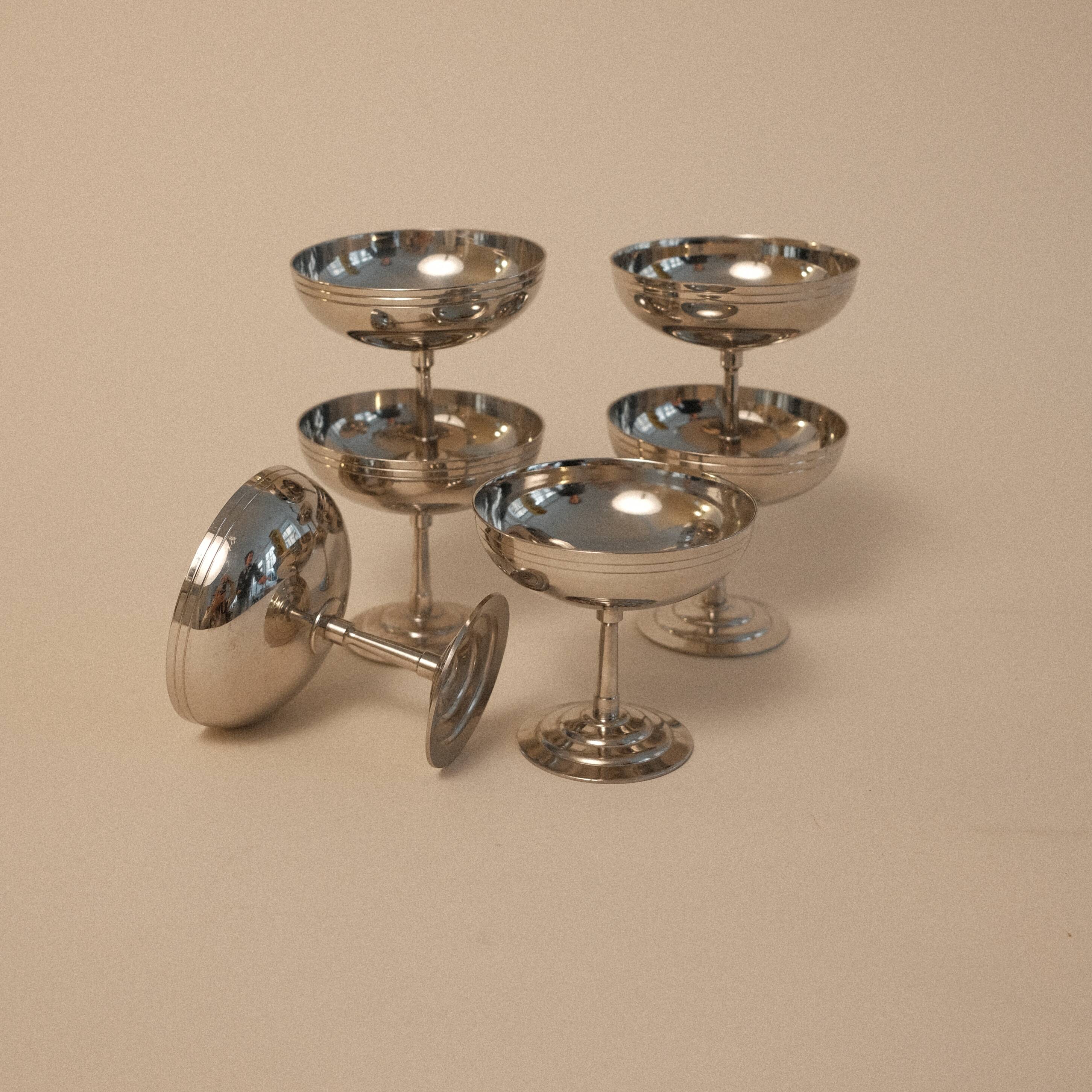 Set of 6 stainless steel cups