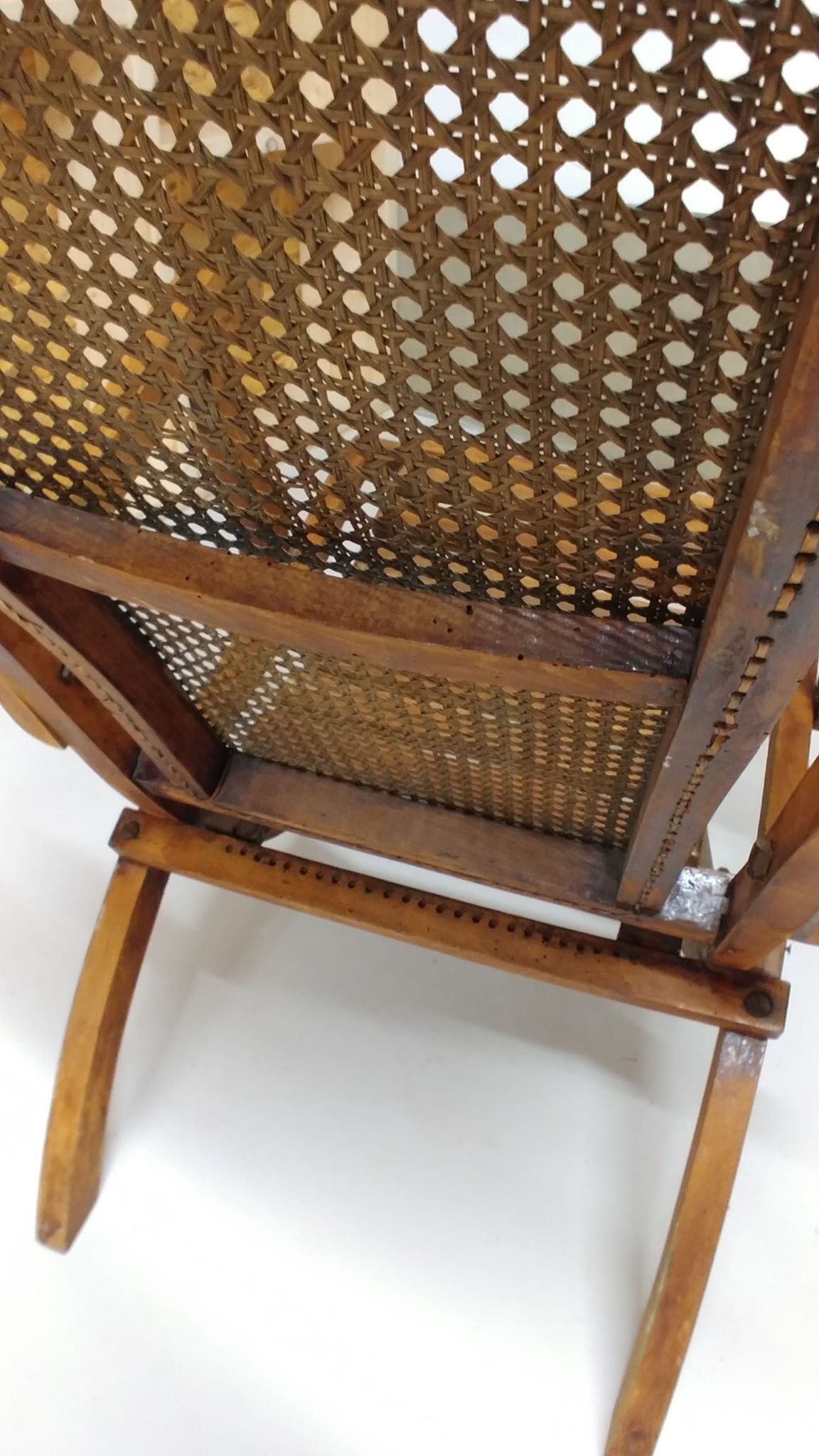 Fauteuil pliant canné