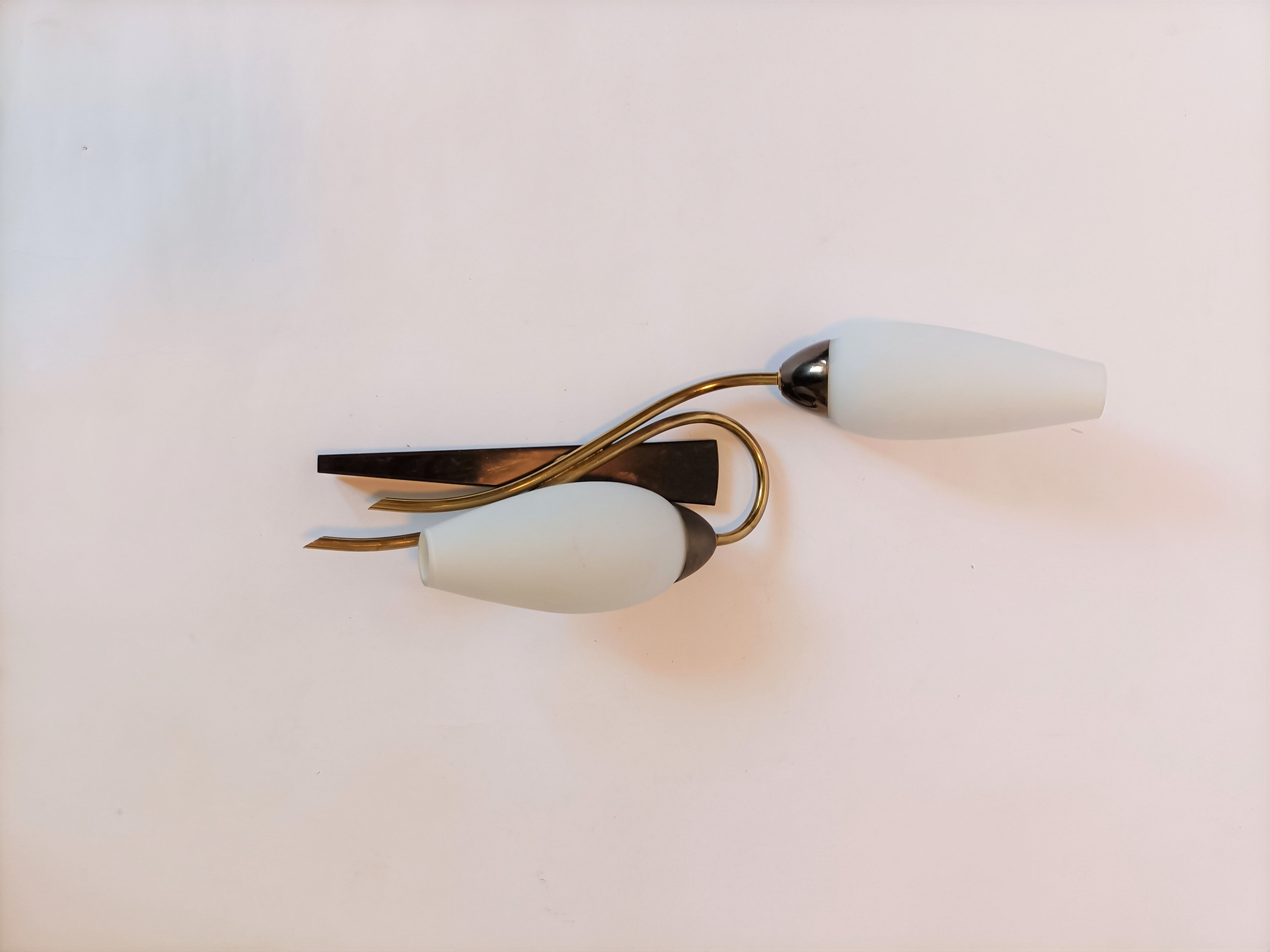 Lunel 1960 wall lamp, opaline, metal and golden brass