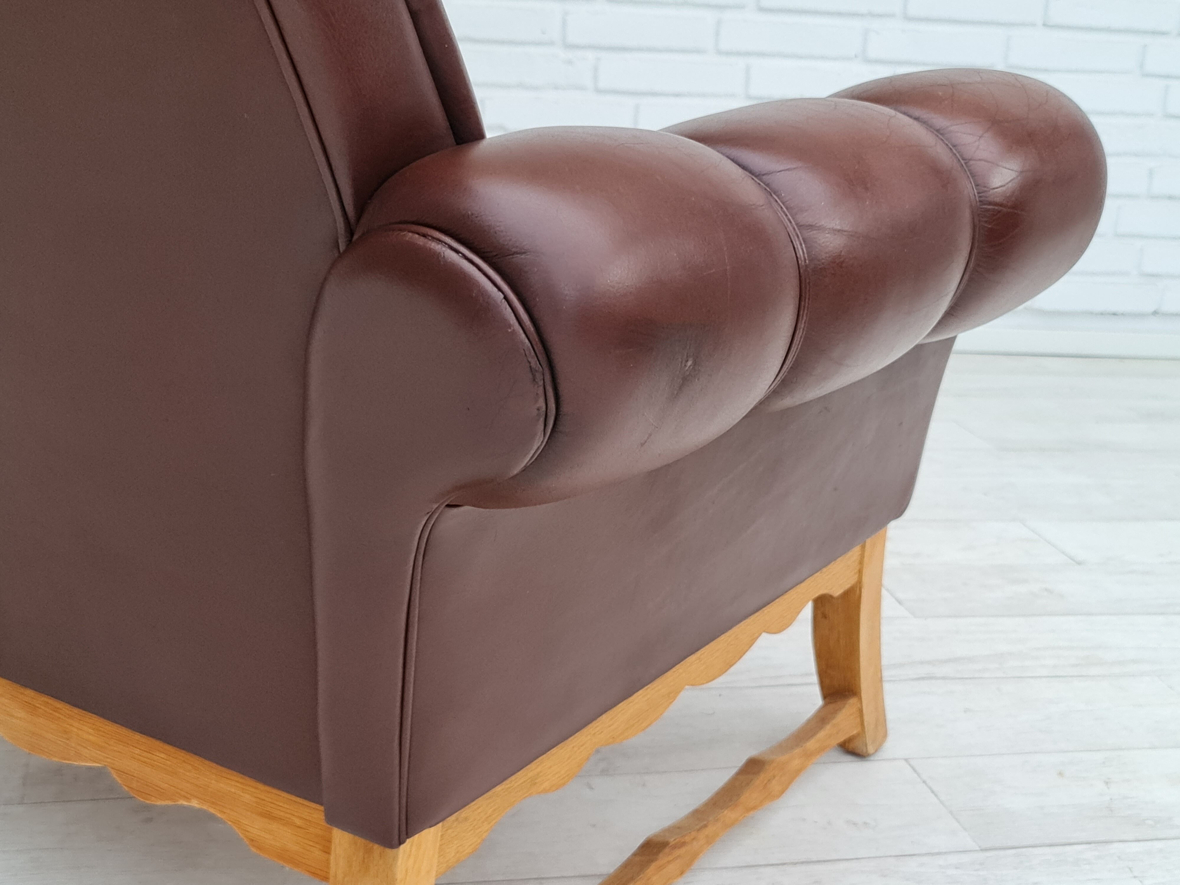 Fauteuil danois vintage, années 1970, cuir, bois de chêne