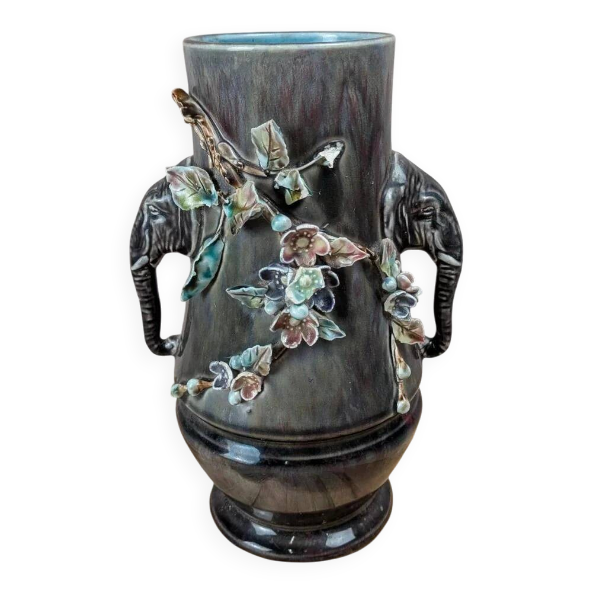 Vase ancien en barbotine décor éléphants et fleurs