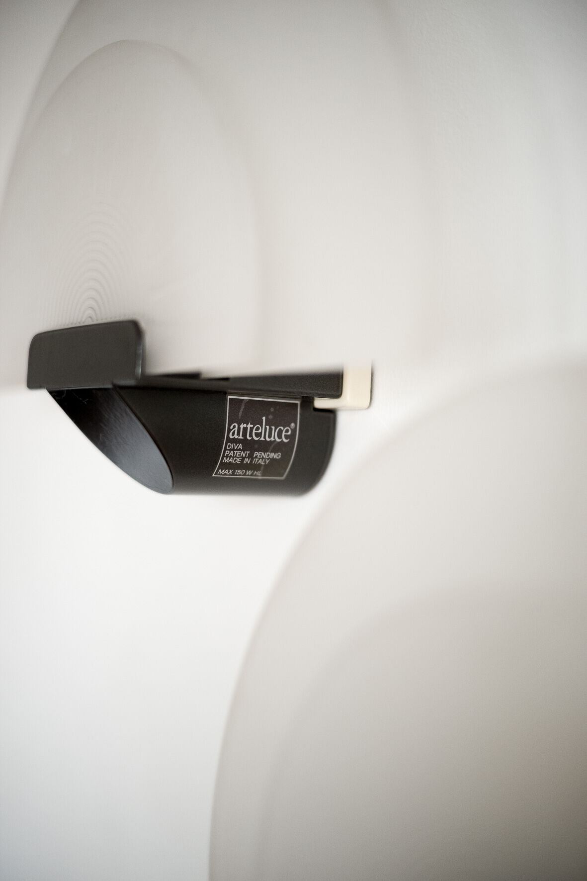 pair of wall lamps 80's Arteluce