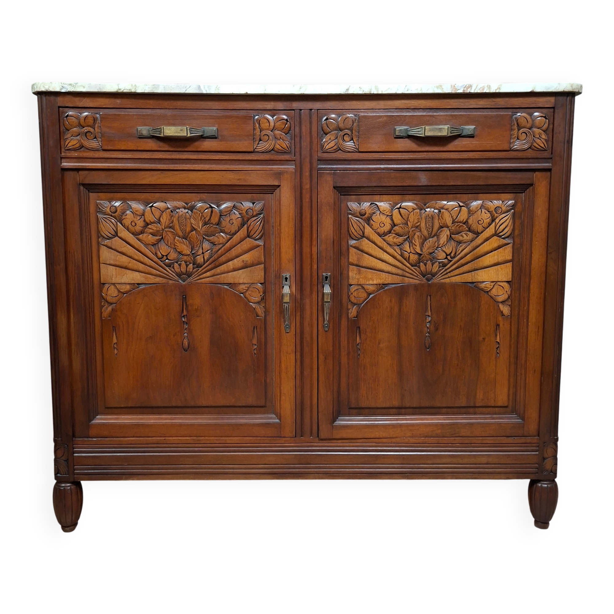 Buffet Art Déco en noyer sculpté et marbre – vers 1930