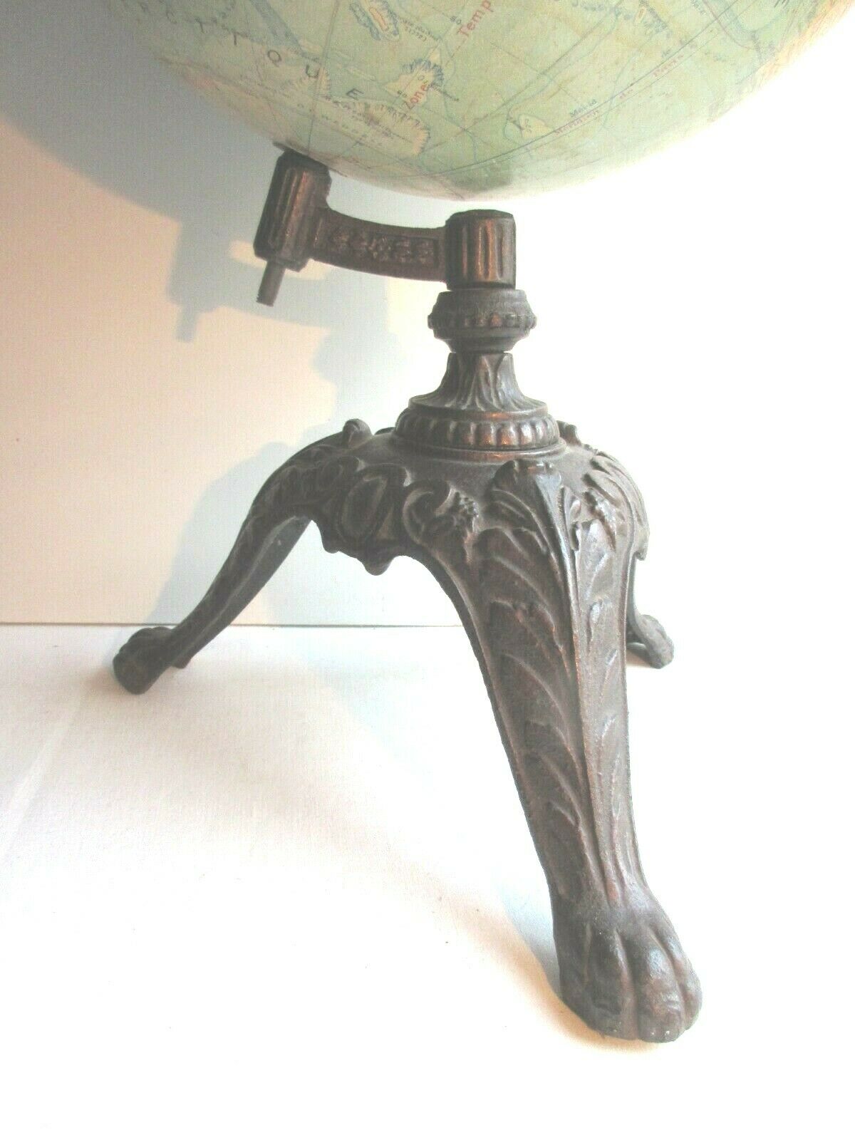 World map, Napoleon III Globe edited by FOREST, cast-iron tripod foot