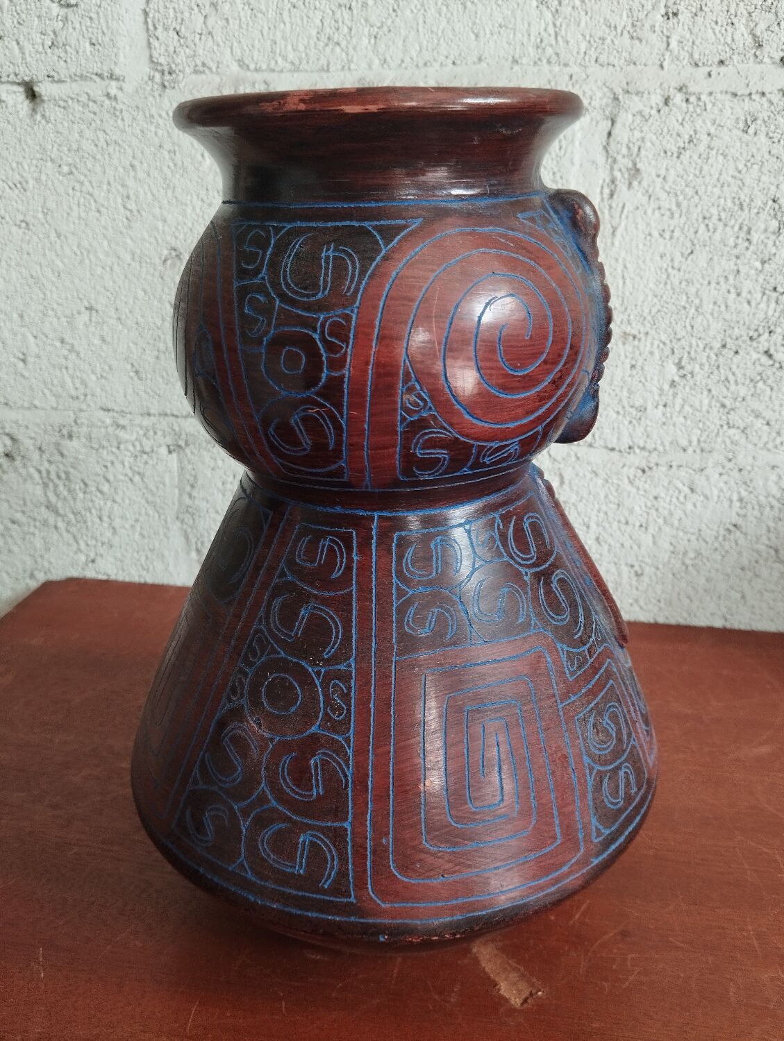 Maldovo ceramic vase