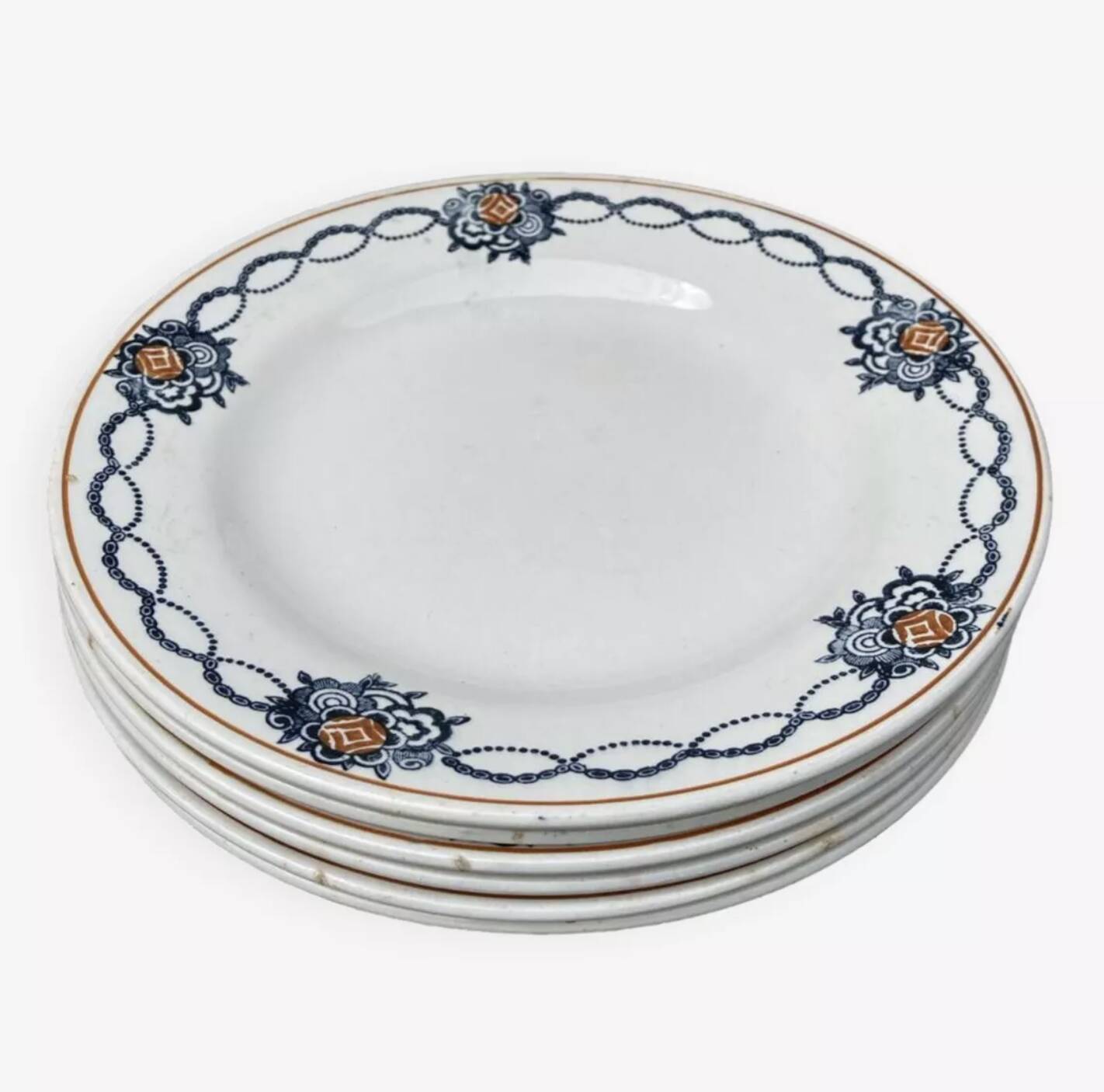 5 Saint Amand iron earth flat plates