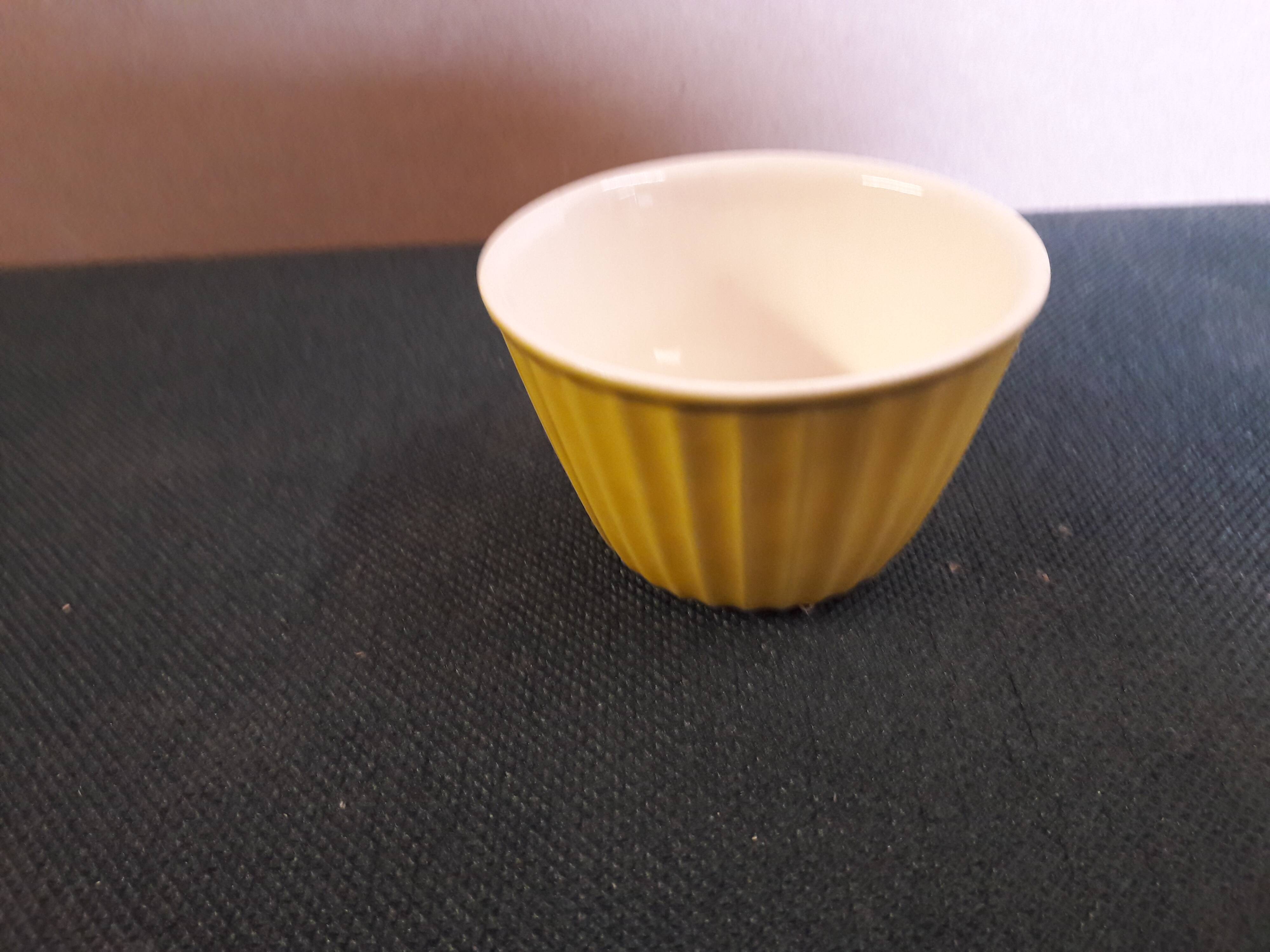 Set of six Villeroy and Boch ramekins