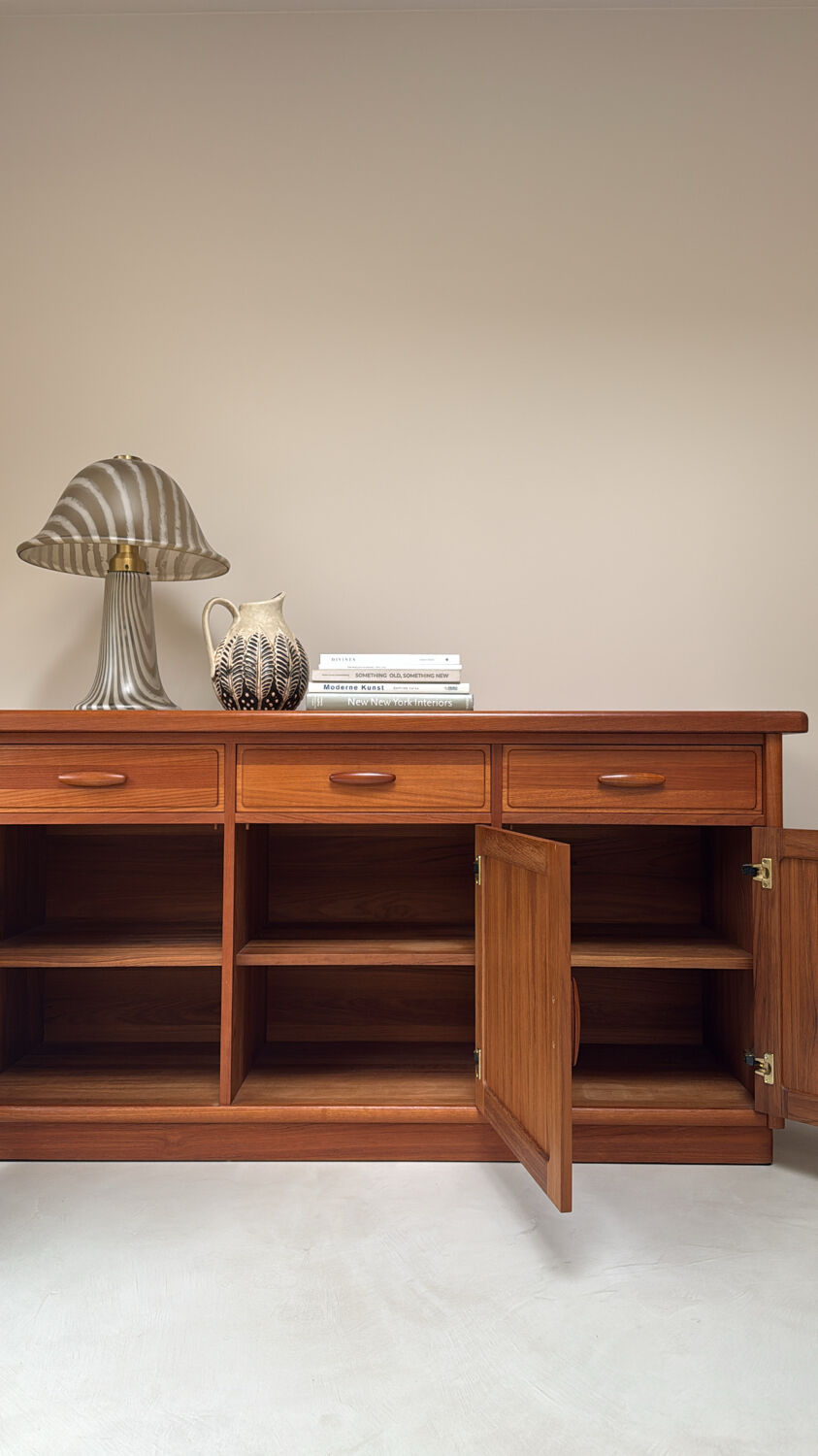 Vintage teak wooden Dyrlund sideboard