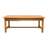 Large farmhouse table in solid wood – sturdy and welcoming