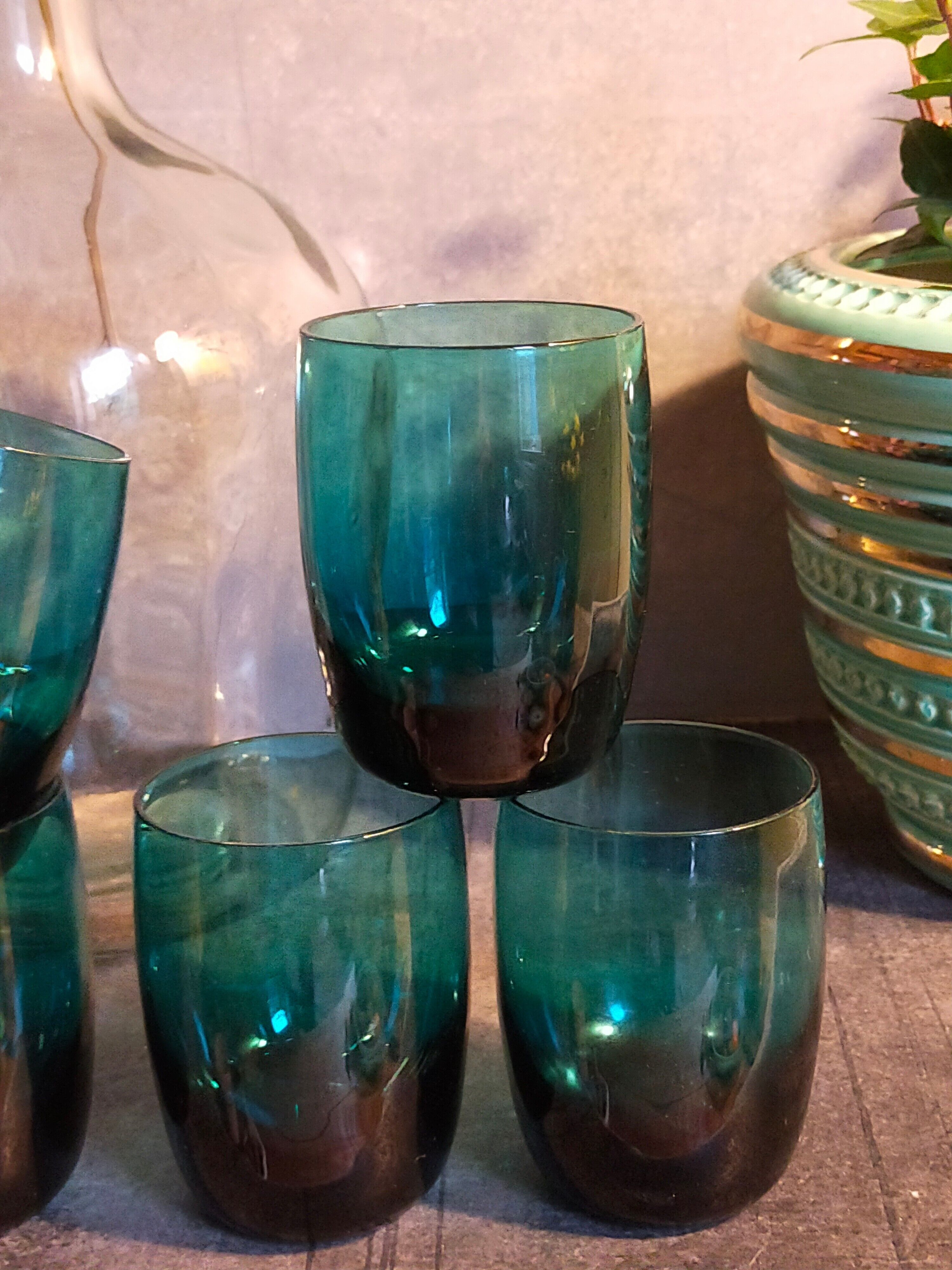 Six verres de verrier bleus paon vintages