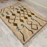 Handcrafted Moroccan Berber rug 147 x 107 CM