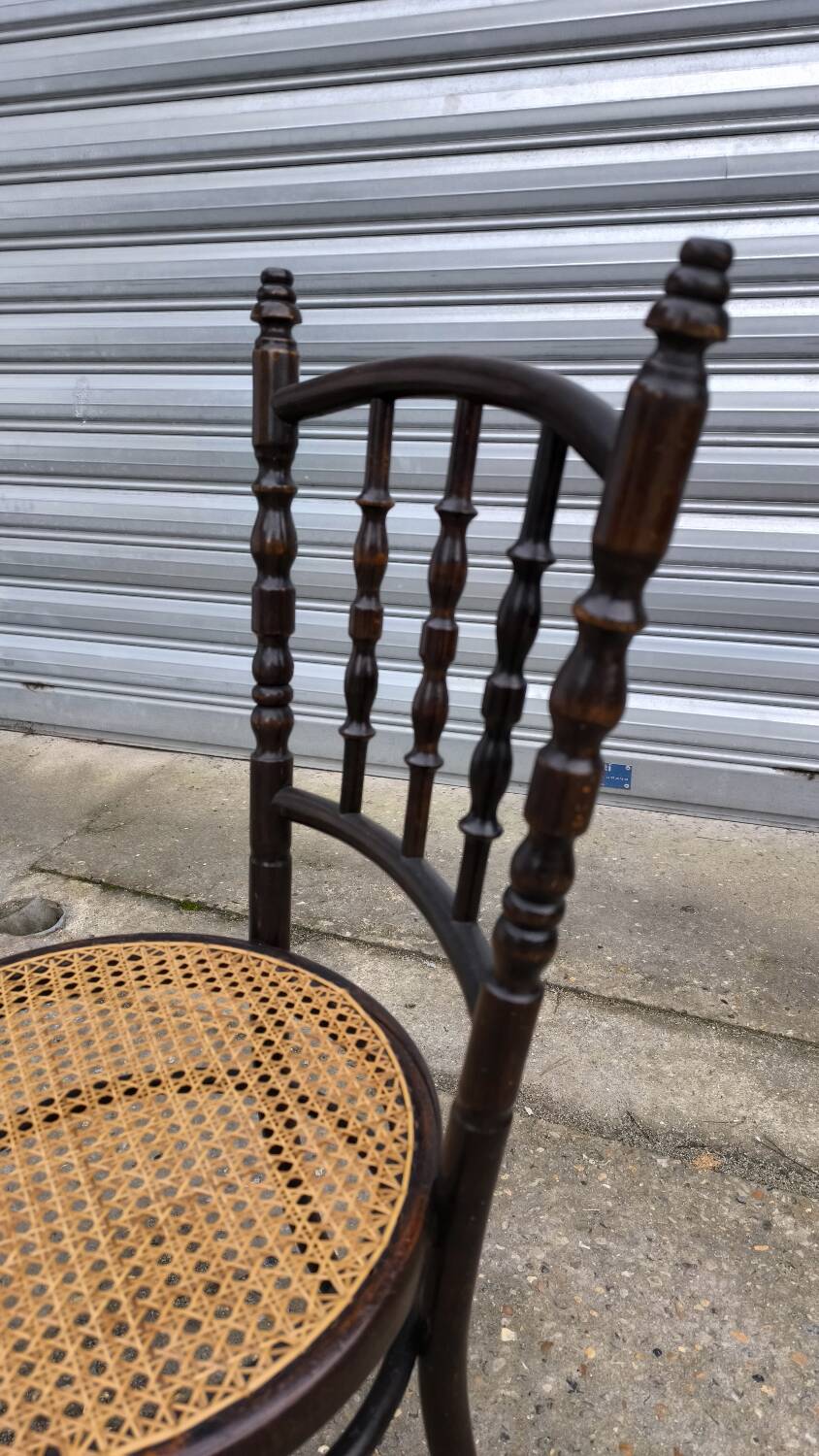 Chaise Mundus de Thonet Vienne Autriche 1925