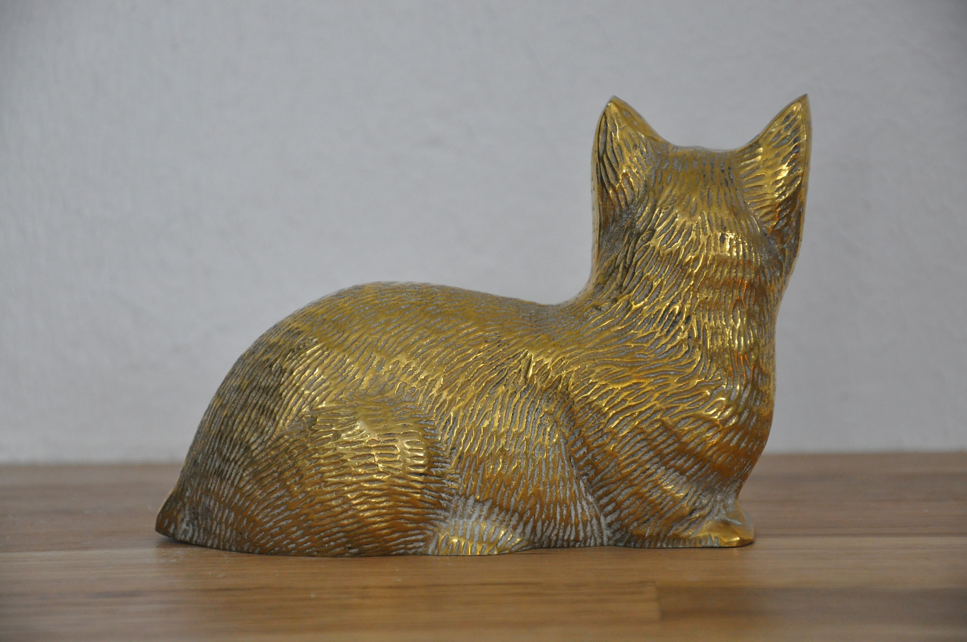 Brass cat