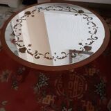 Lacquered pedestal table, Japanese motif