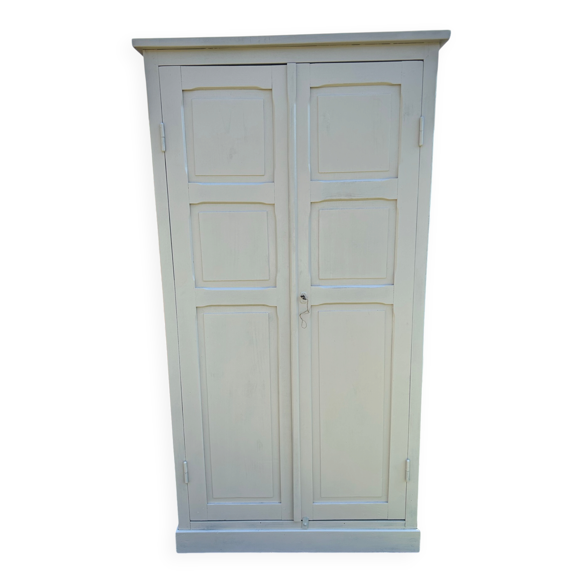 Parisian wardrobe white rye