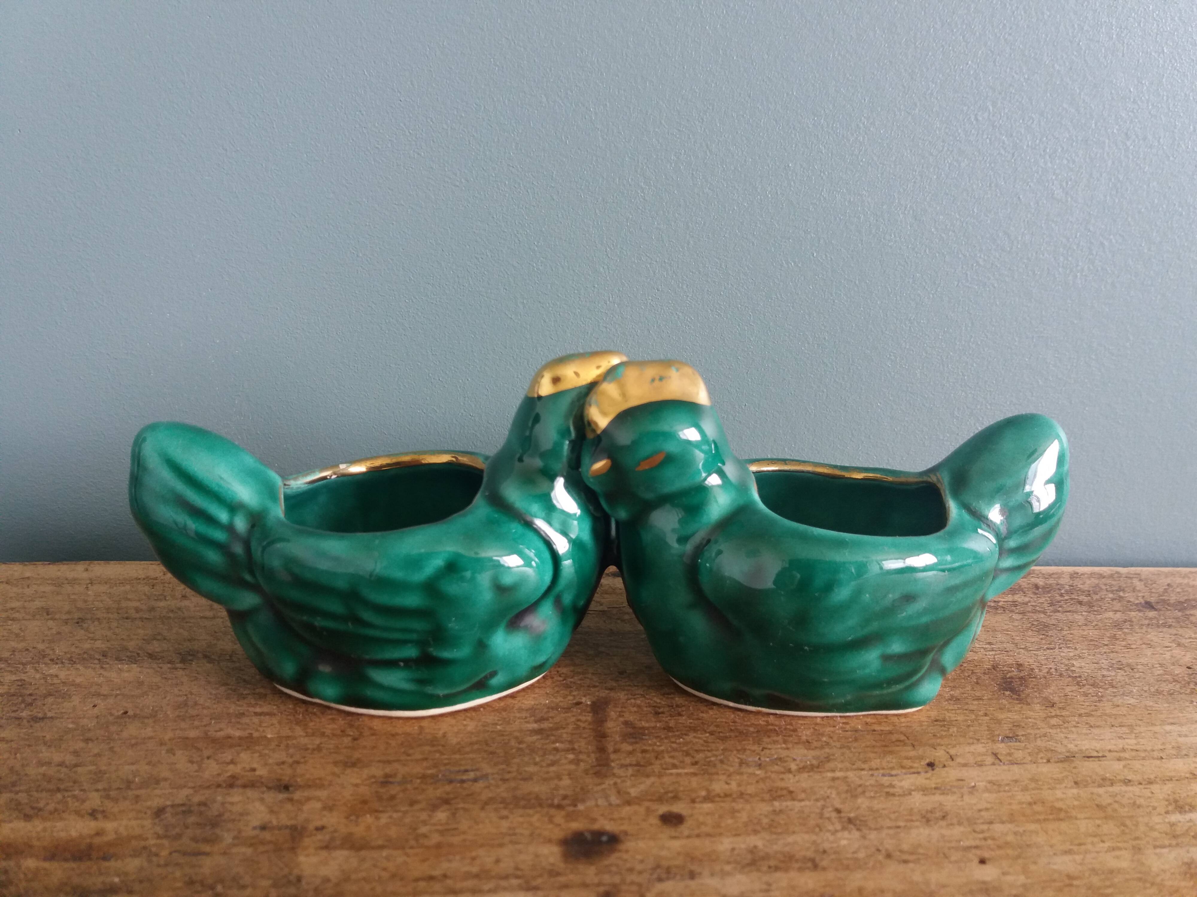 Salerons poules en barbotine vert émeraude