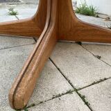 Extendable round dining table and 4 Baumann chairs.