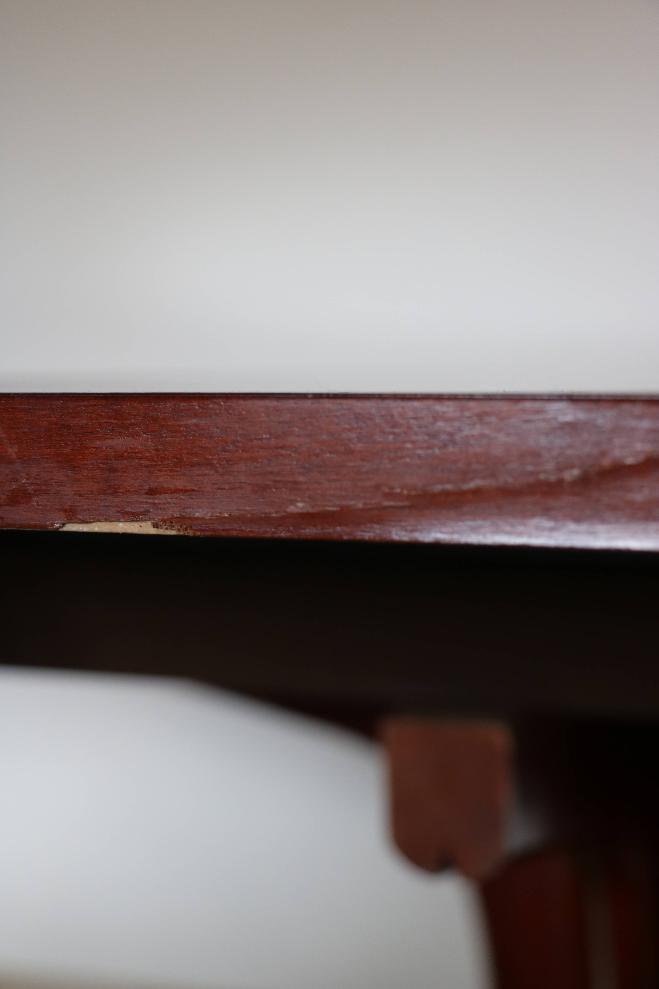 Extendable round table butterfly system 1970