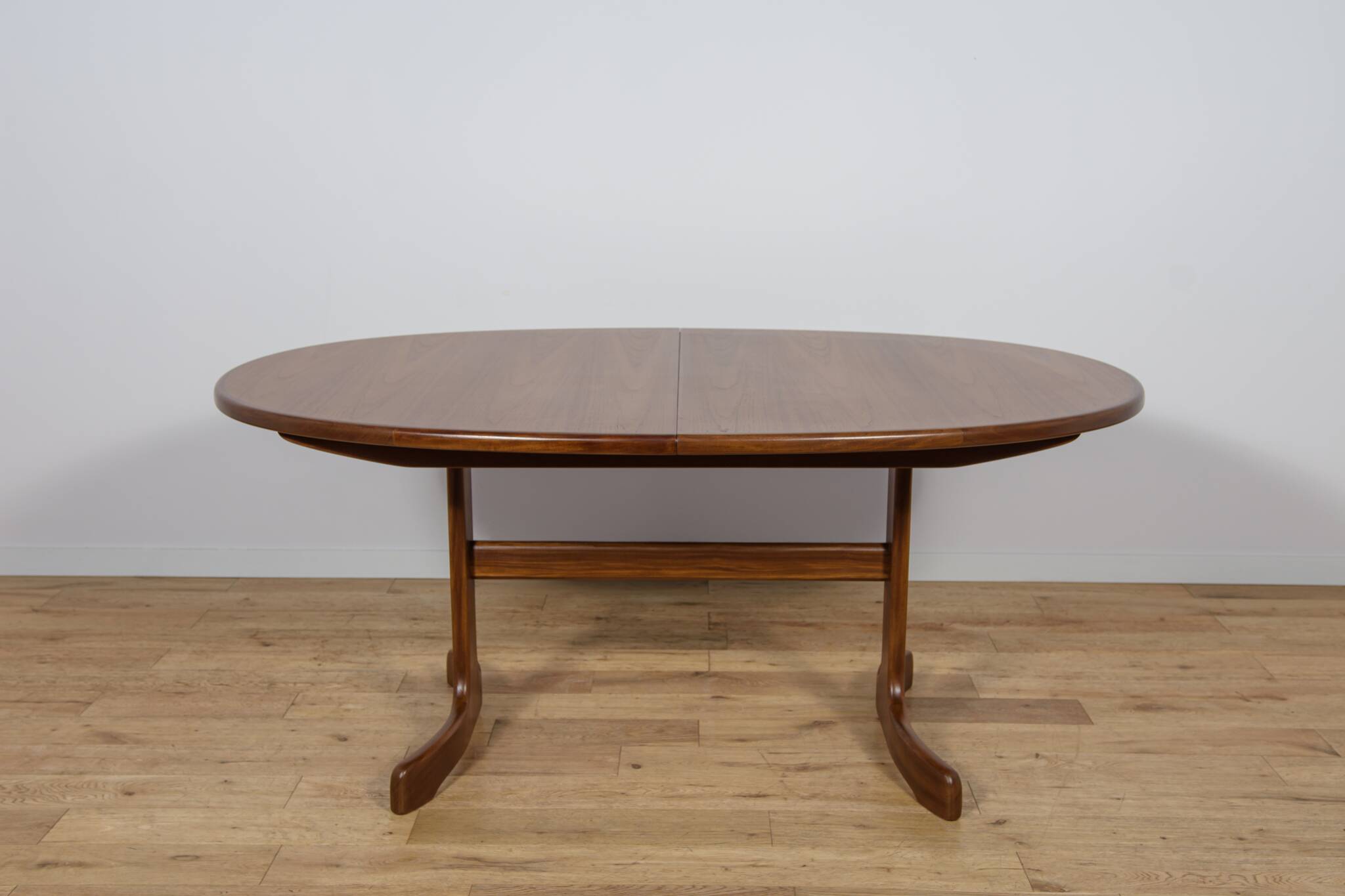 Mid-Century Oval Dining Table in Teak from G-Plan, United Kingdom, 1960s