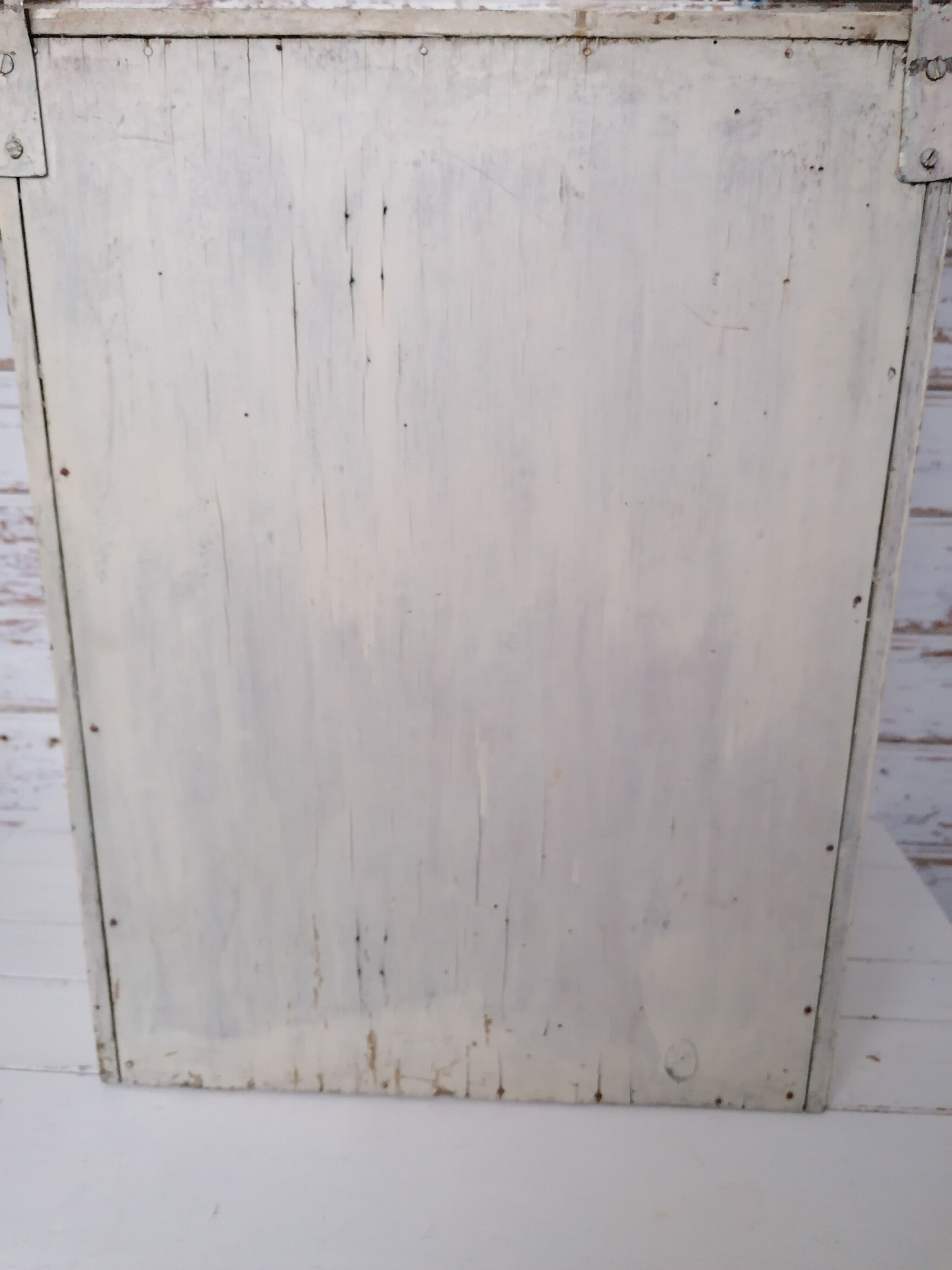 Toilet wall cabinet or pharmacy