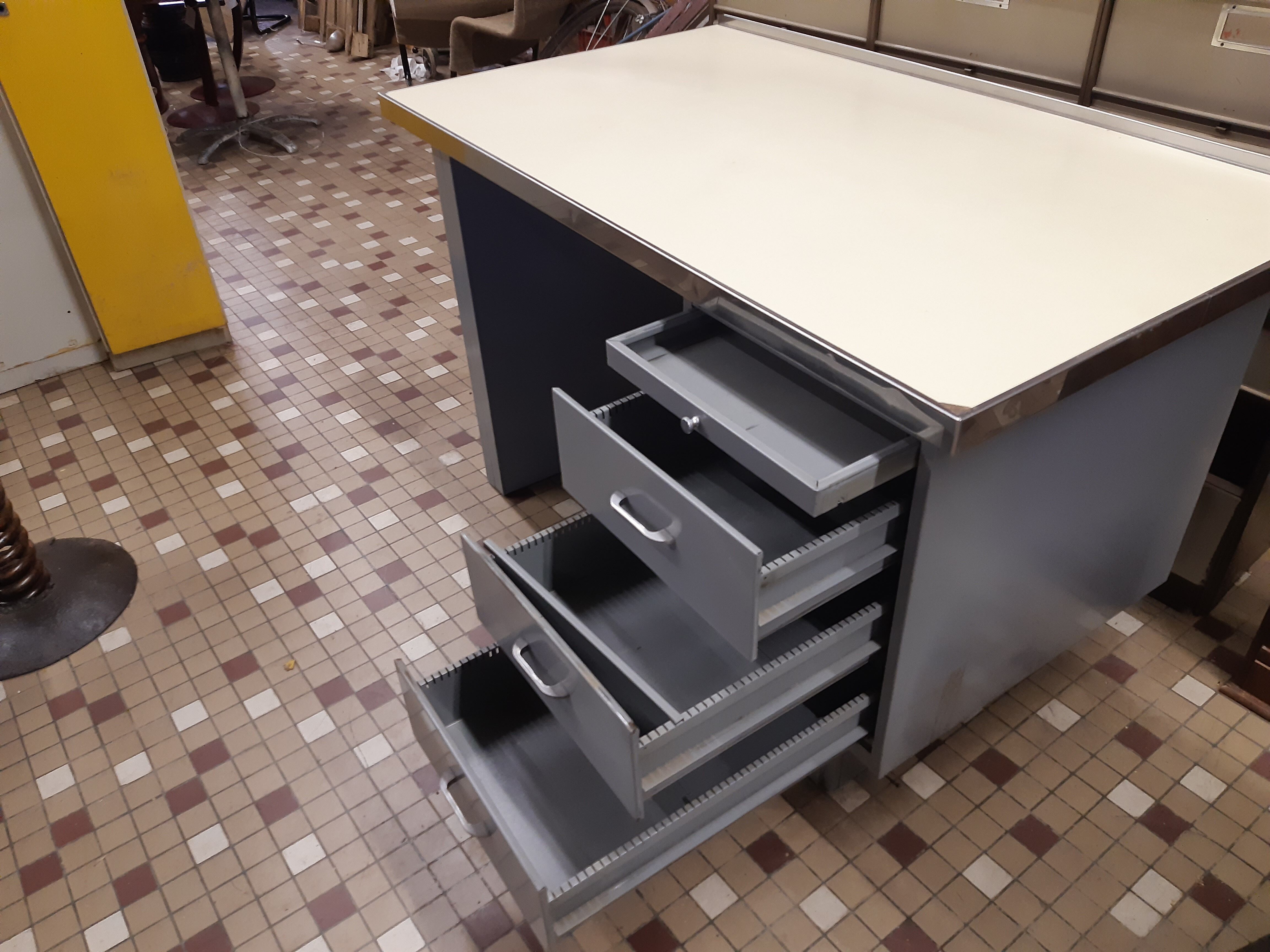 Former PTT office 1974