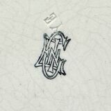 Plat ancien Gien - XIXe – Faïence Renaissance italienne – Décor grotesque et allégorique, 26,5 cm