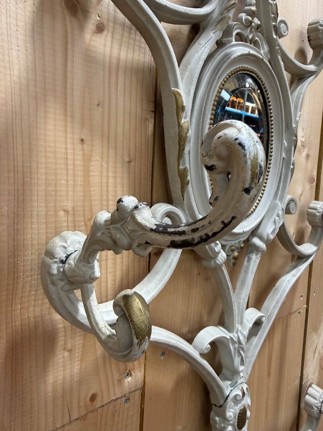 Vestiaire porte-manteau en fonte moulée époque Art Nouveau