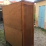 Wardrobe wardrobe compass feet