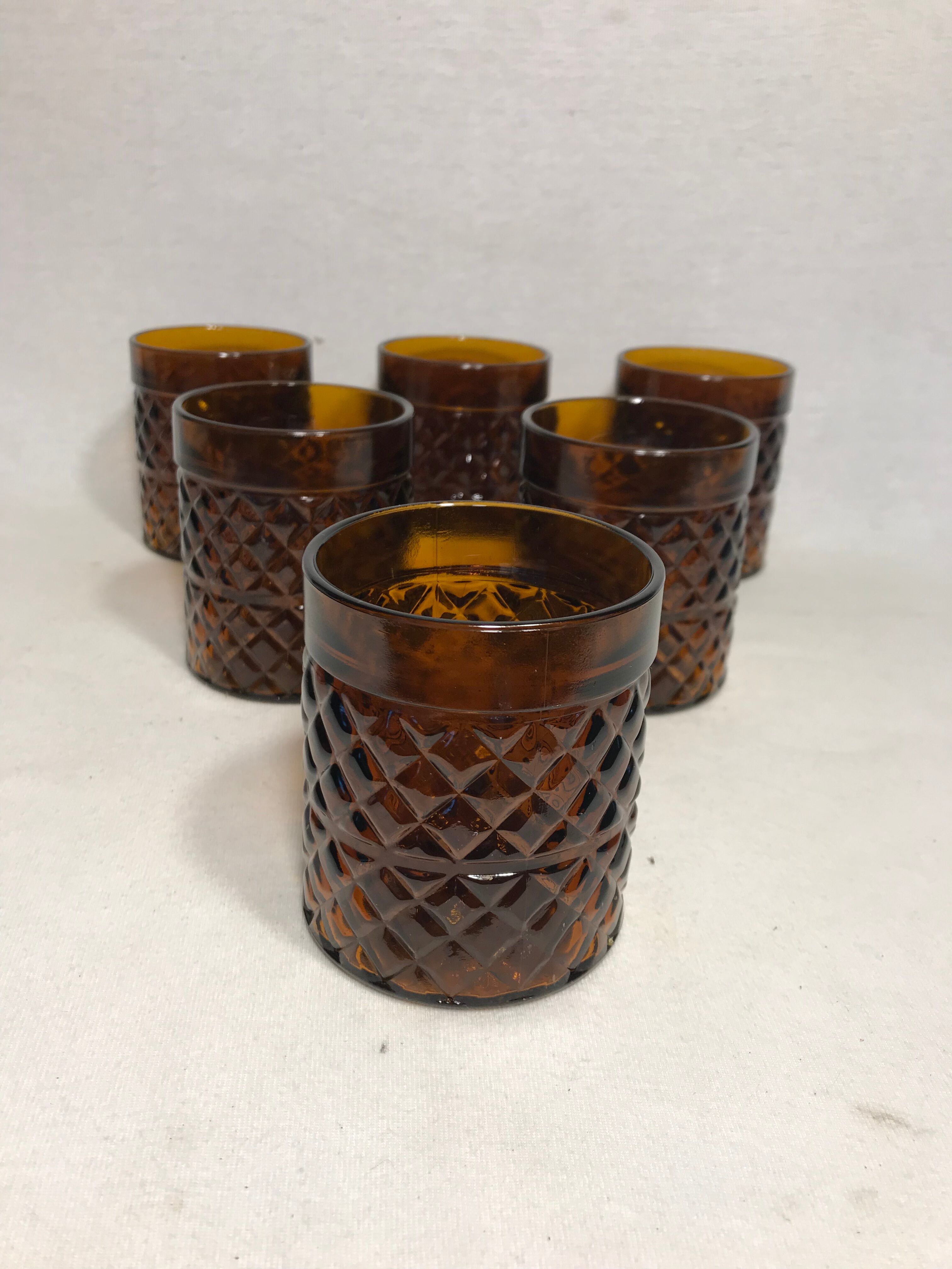 Service old decanter and its 6 glasses for orange juice - geometric vintage