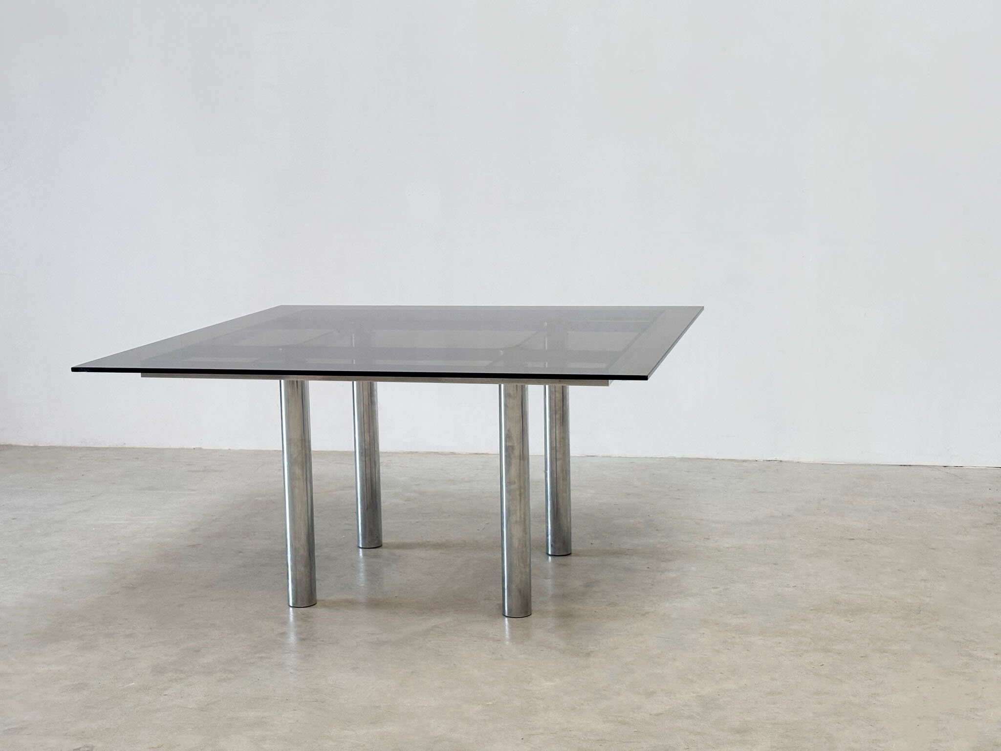 Table à manger "Andre" par Tobia Scarpa pour Knoll