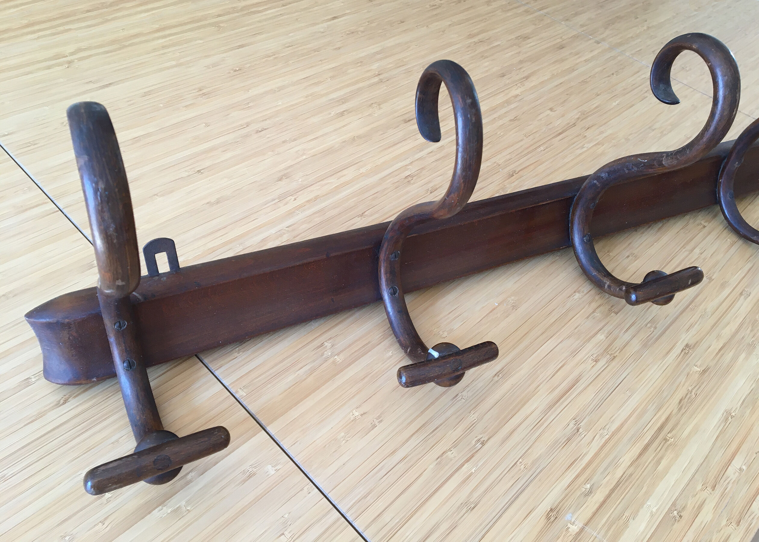 Wall coat rack Thonet