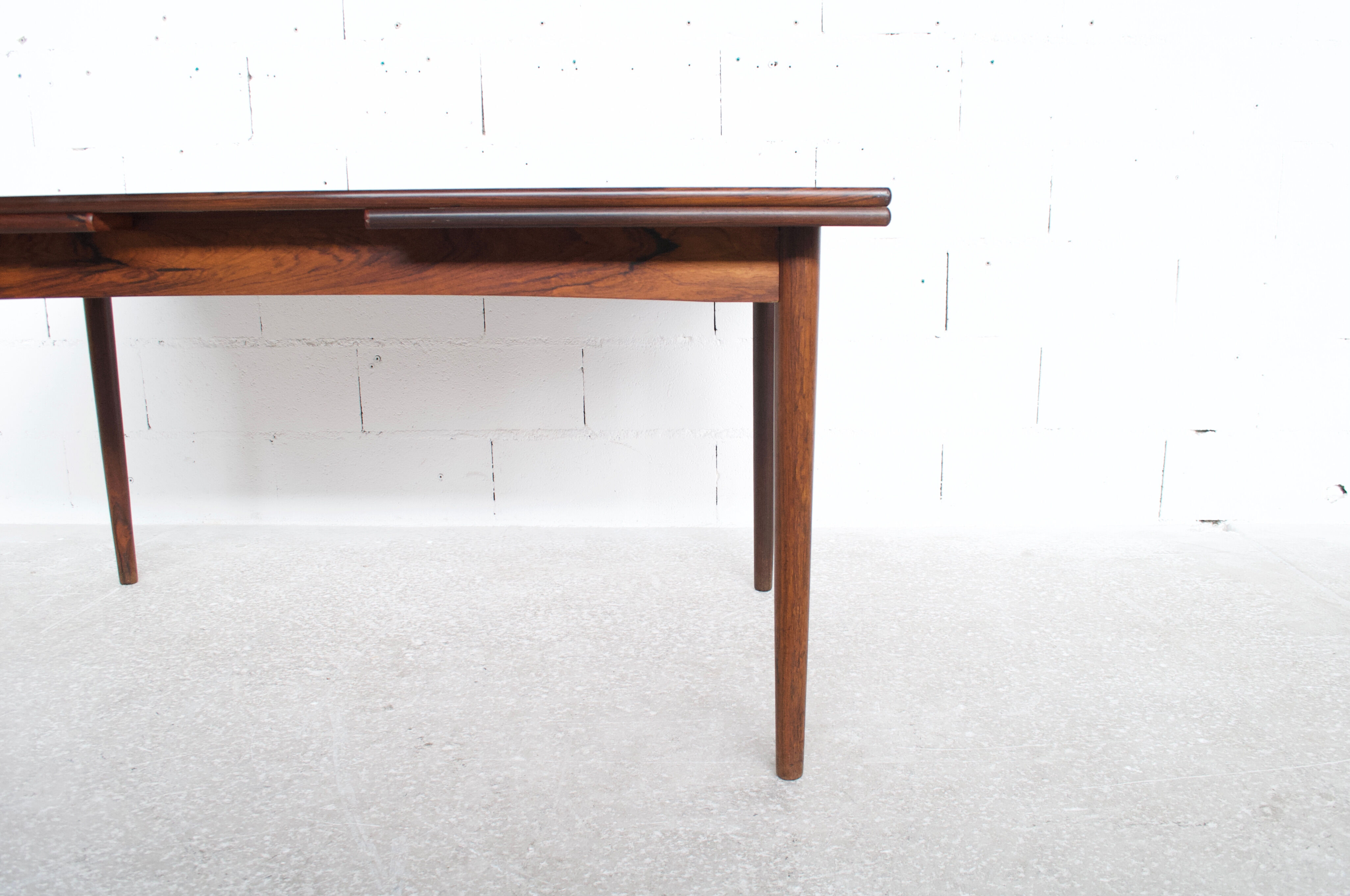 Scandinavian rosewood dining table 60's
