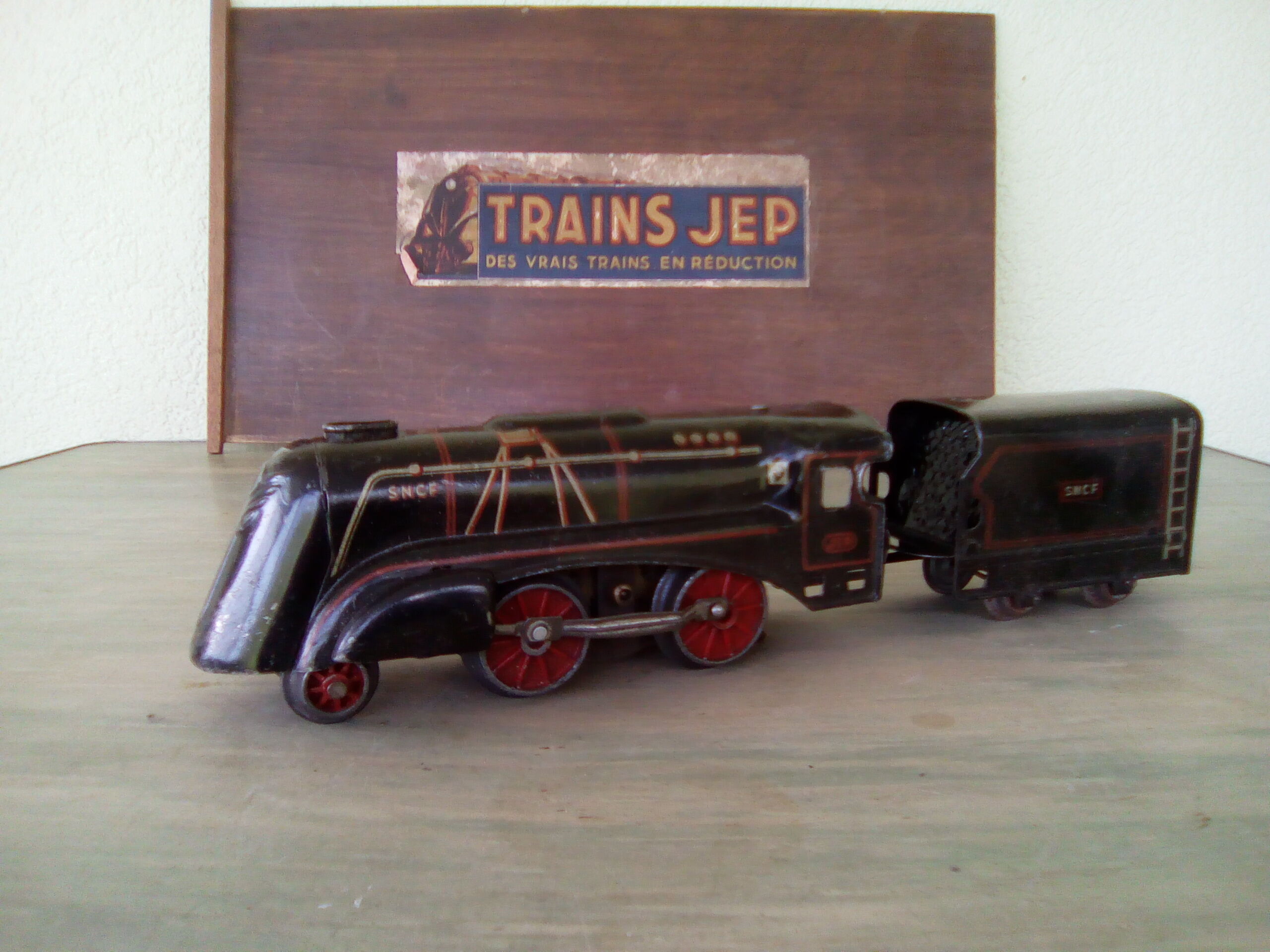 Electric trains JEP and mechanical Hornby Scale 0