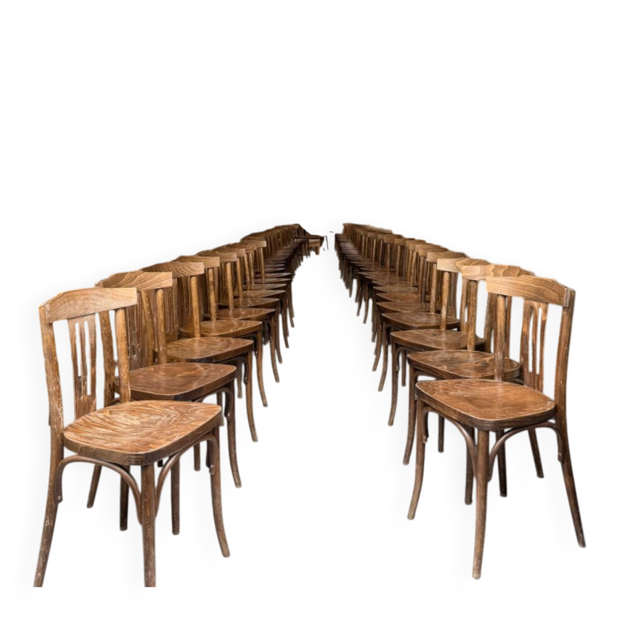 Suite de 54 chaises de bistrot