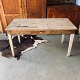 Farmhouse table