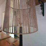 Floor lamp with press screw and jute
