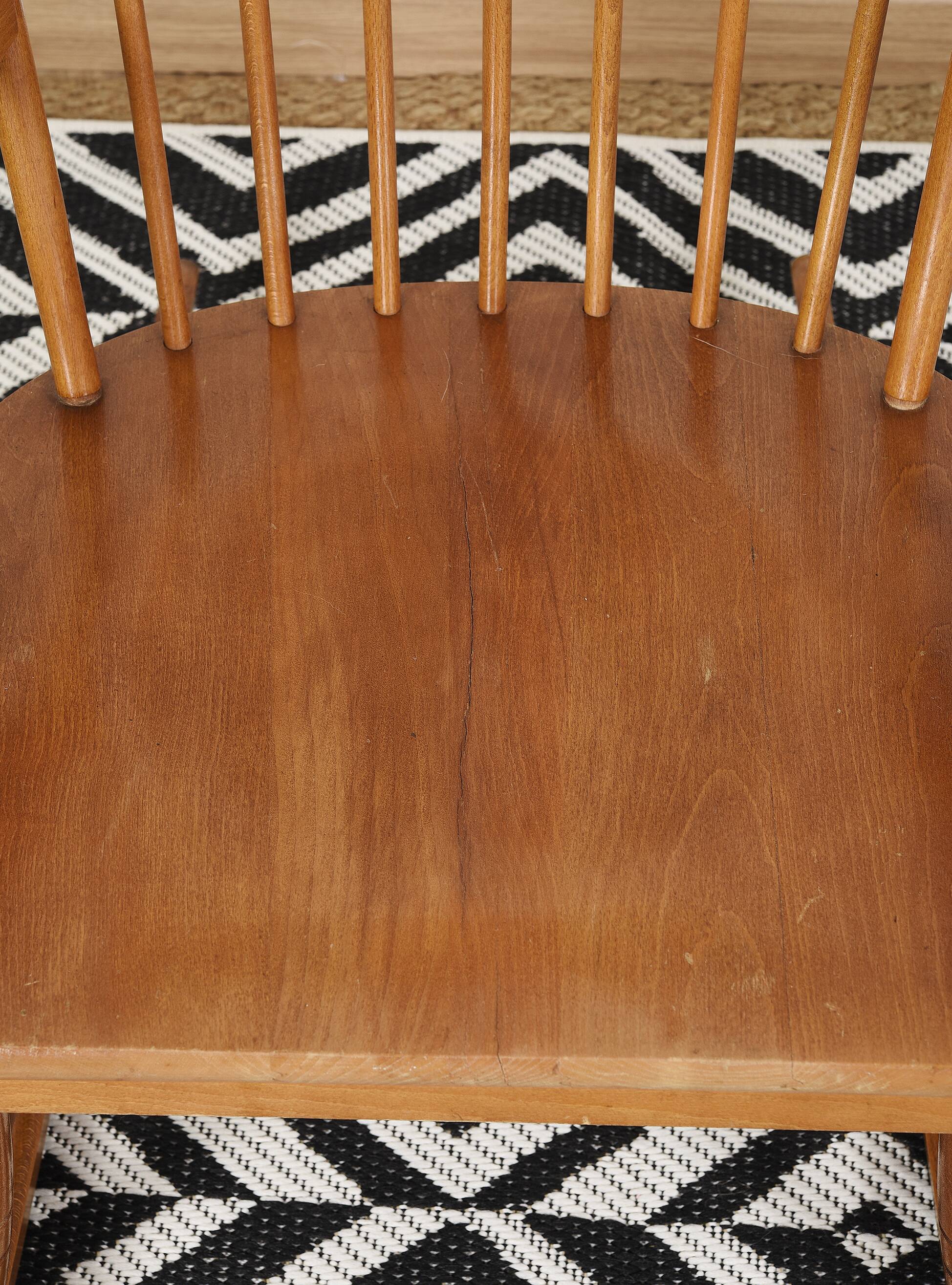 Chaise à bascule, rocking-chair, vintage en bois.