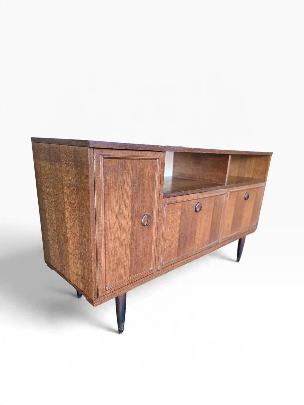 Vintage wooden TV unit/buffet/china cabinet