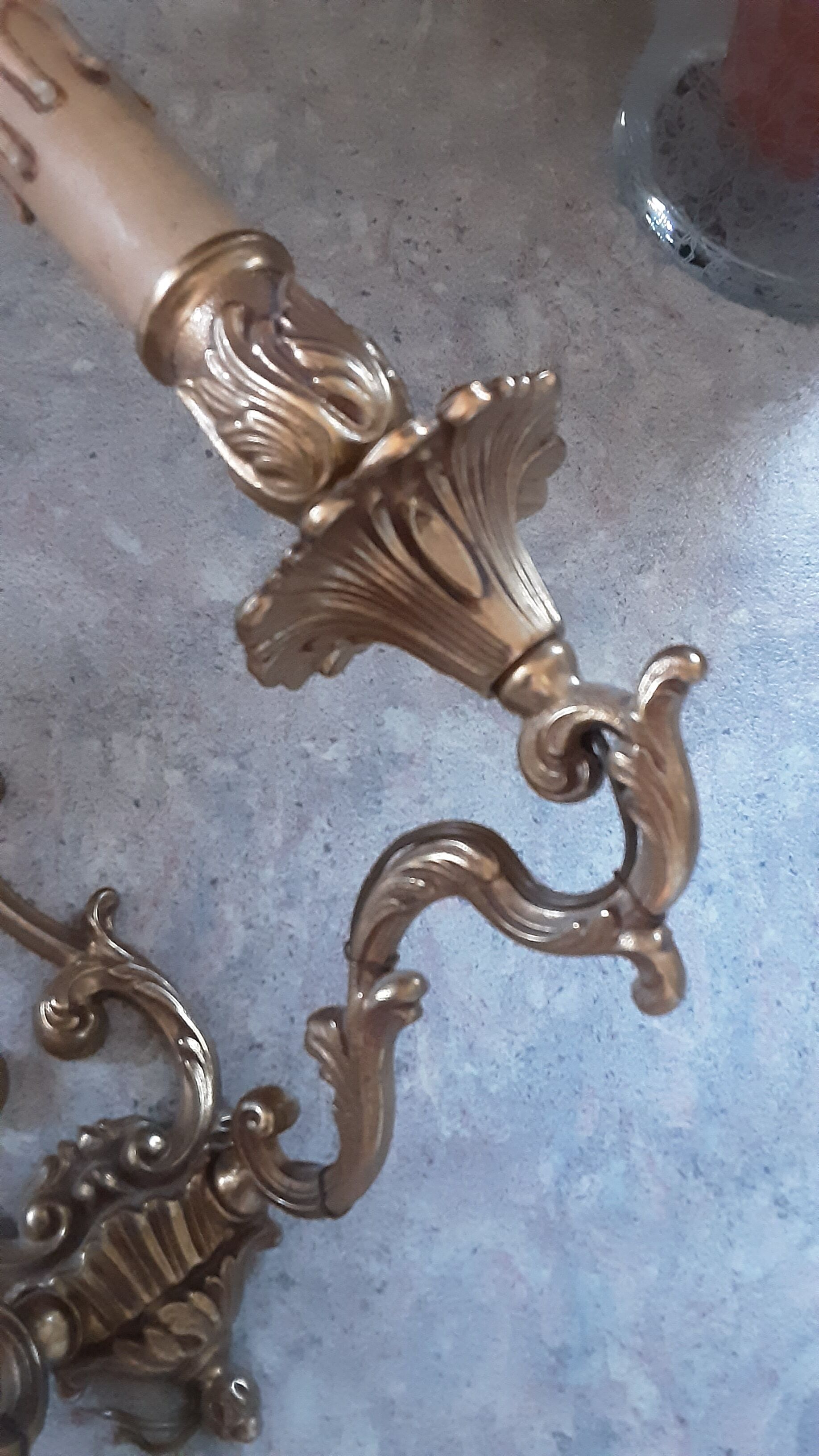 Pair of gold bronze appliques - year 60